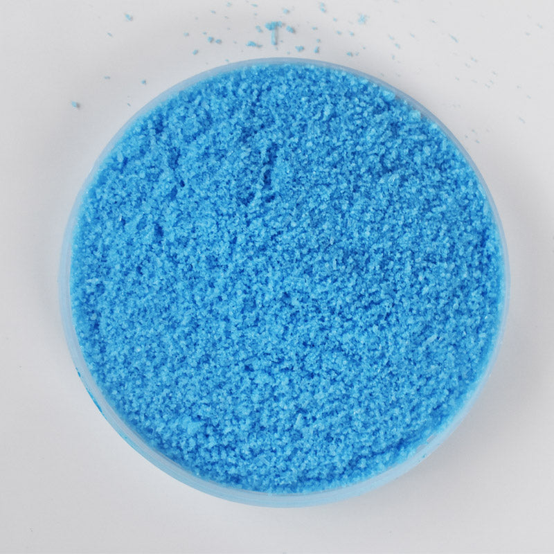 Reference photograph of blue 20-20-20 fertilizer crystals; not LinxGrow product photography